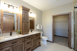master-bath-walk-in-closet