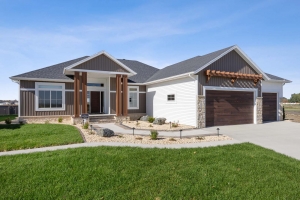 6833-victoria-heritage-homes-sunset-valley-horace-angled-exterior
