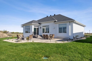6833-victoria-heritage-homes-sunset-valley-horace-exterior-backyard-angled