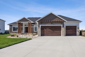 6833-victoria-heritage-homes-sunset-valley-horace-front-exterior