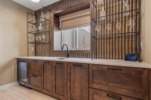 6833-victoria-heritage-homes-sunset-valley-horace-lower-level-wet-bar
