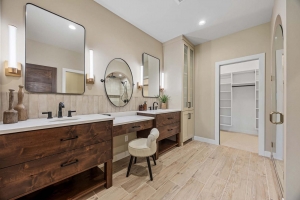 6833-victoria-heritage-homes-sunset-valley-horace-primary-bath