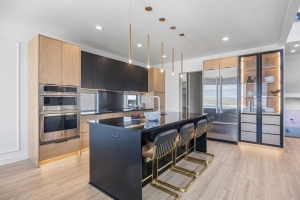 6837-santa-monica-heritage-homes-sunset-valley-horace-main-level-kitchen
