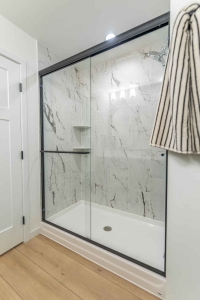 6841-sedona-heritage-homes-sunset-valley-horace-primary-shower